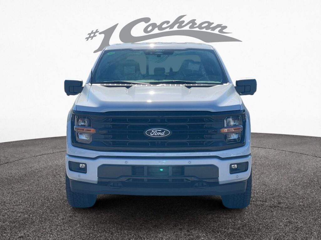 2025 Ford F-150 XLT photo 2
