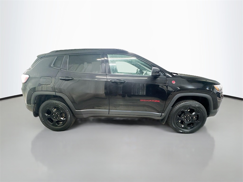 2023 Jeep Compass Trailhawk photo 2