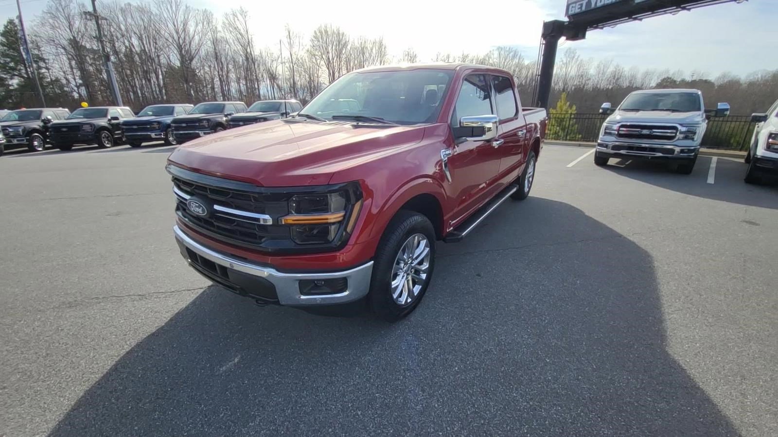 2025 Ford F-150 XLT photo 2