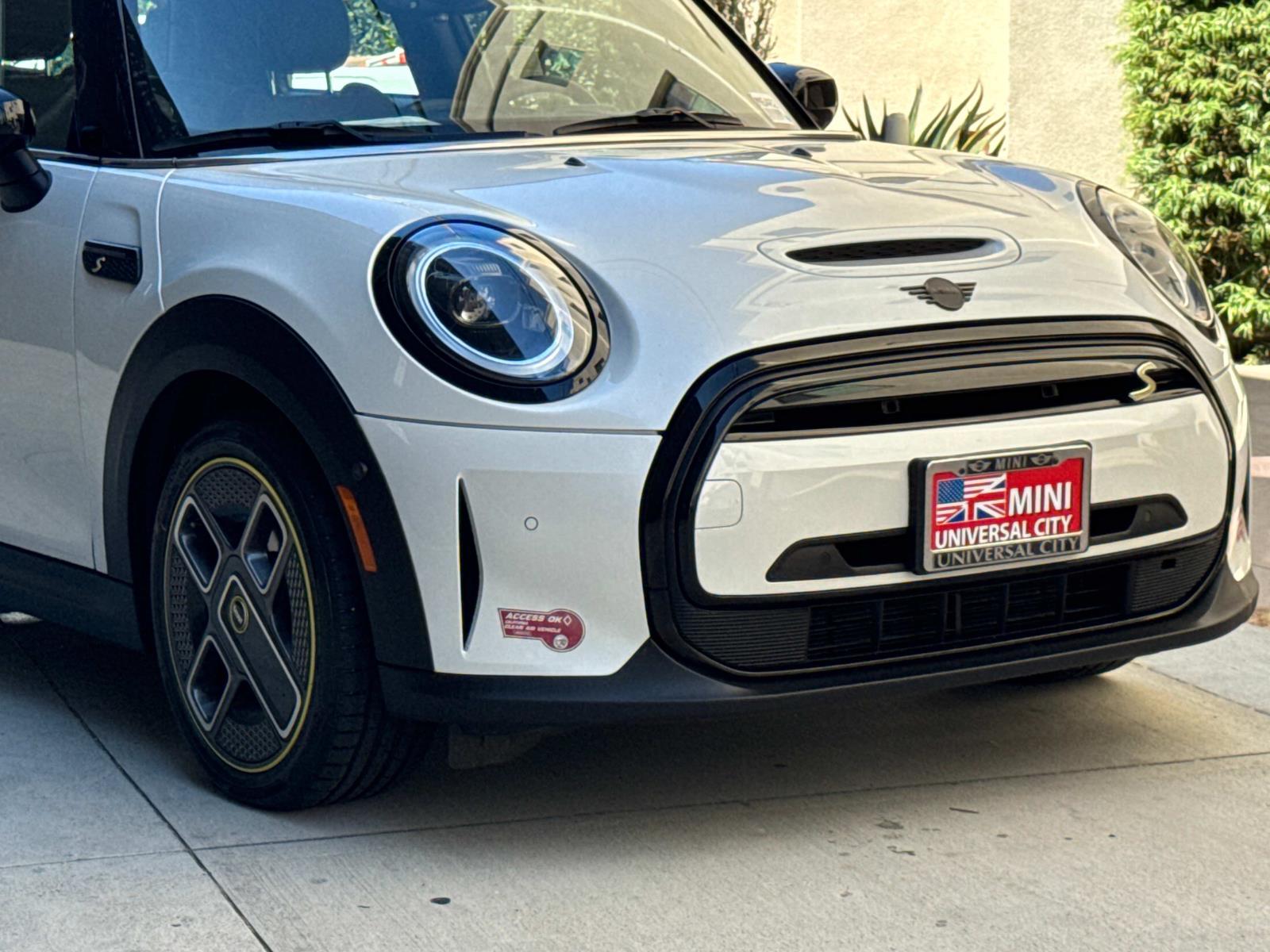 Used 2024 MINI Hardtop 2 Door SE with VIN WMW13DJ08R2U91997 for sale in Los Angeles, CA