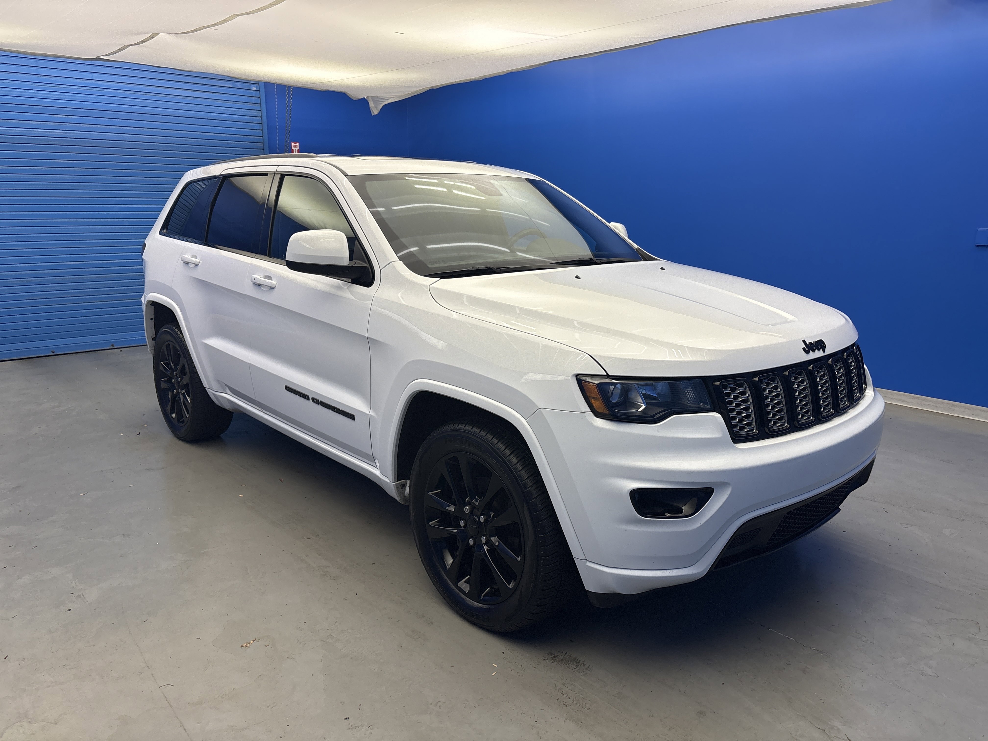 Used 2019 Jeep Grand Cherokee Altitude with VIN 1C4RJFAG2KC562678 for sale in Jeffersontown, KY