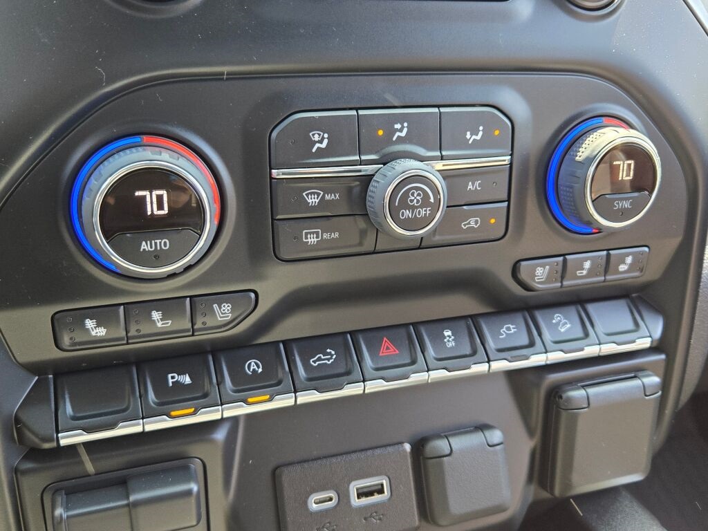 2022 Chevrolet Silverado 1500 LTZ photo 25