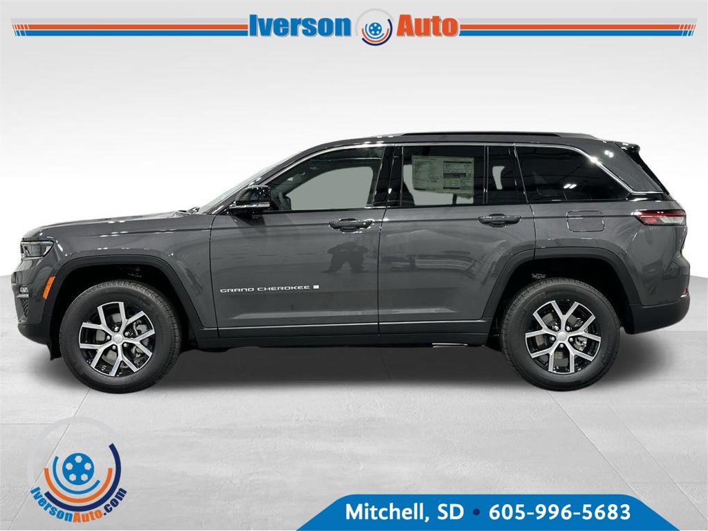 2025 Jeep Grand Cherokee Limited photo 4