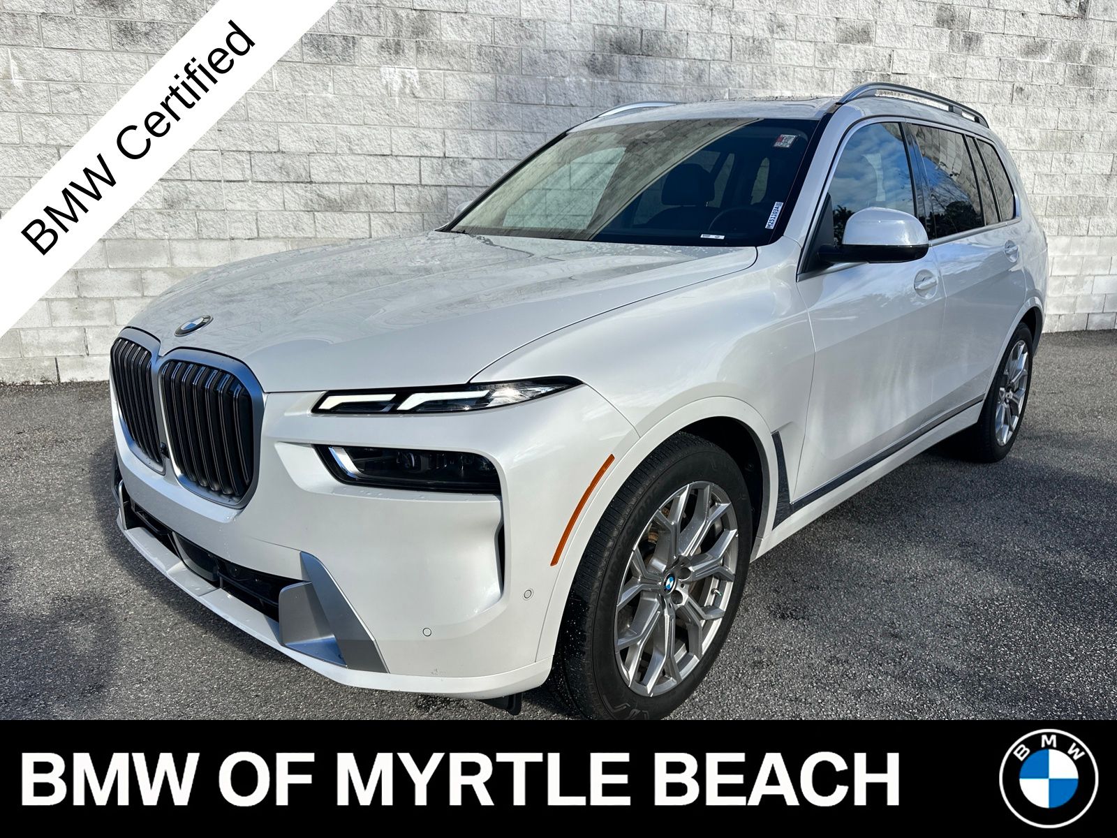 2024 BMW X7 40i's photo