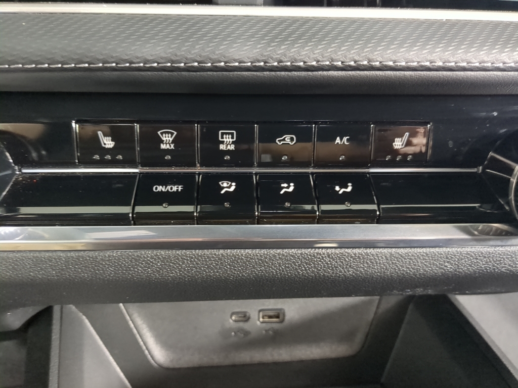 2025 Chevrolet Equinox LT photo 16