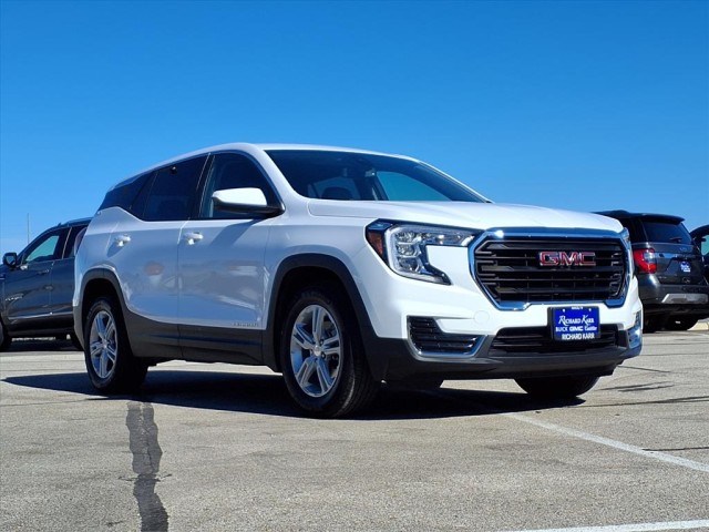 2023 GMC Terrain SLE's photo