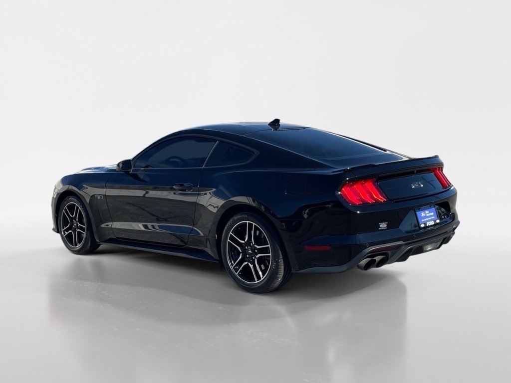 2021 Ford Mustang GT Premium photo 3