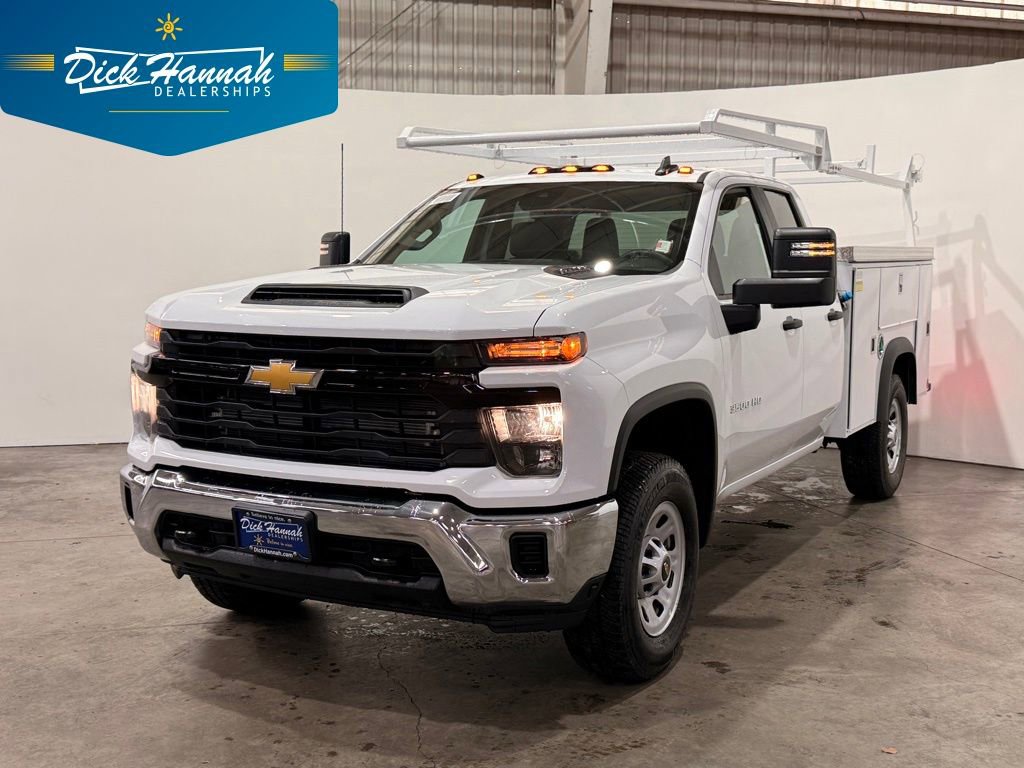 2025 Chevrolet Silverado 3500HD Work Truck's photo