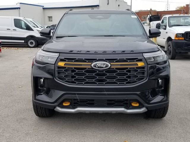 2026 Ford Explorer photo 3