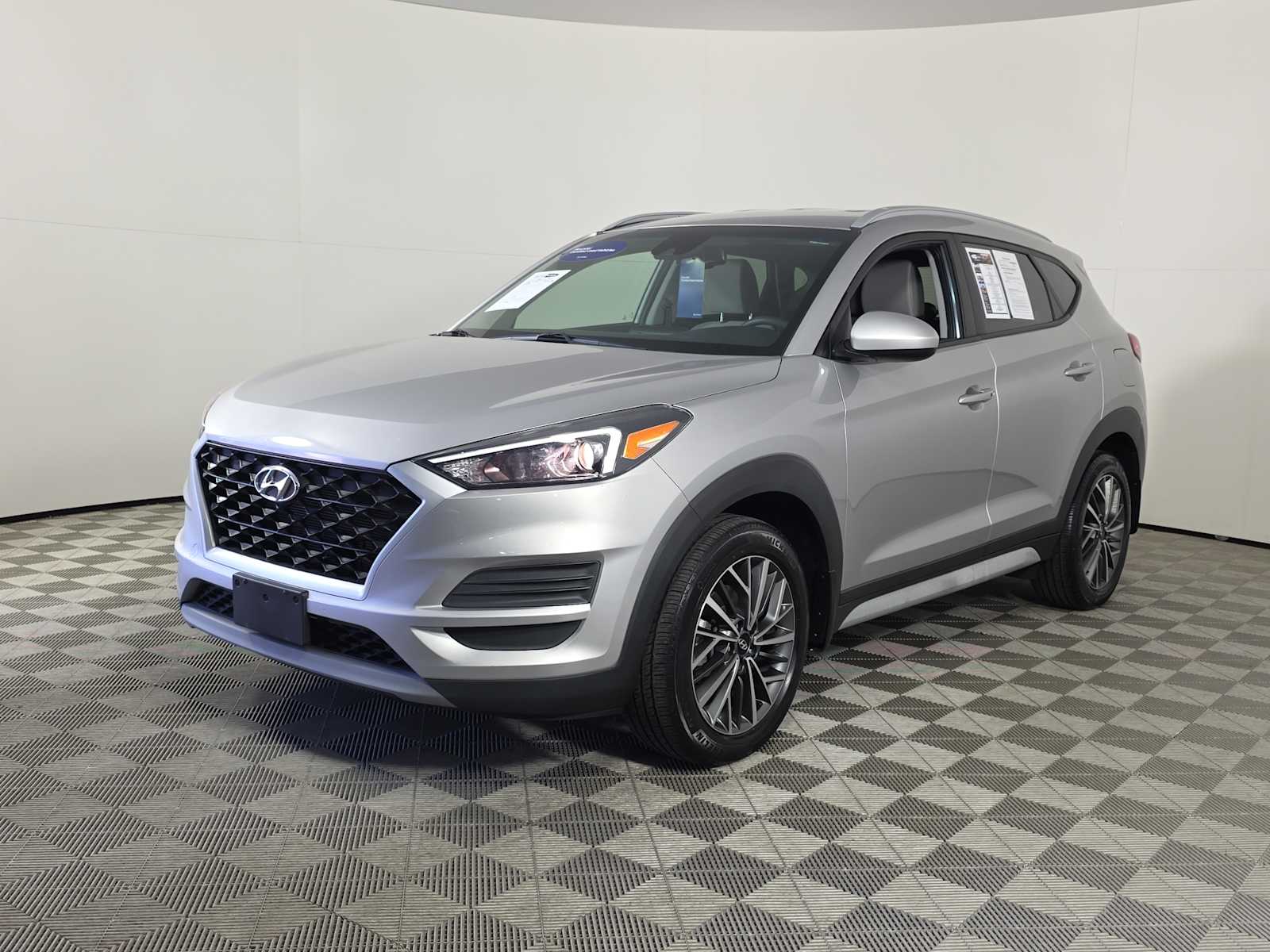 2020 Hyundai Tucson SEL photo 2
