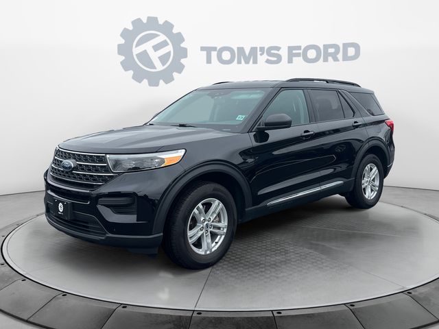 2023 Ford Explorer XLT's photo