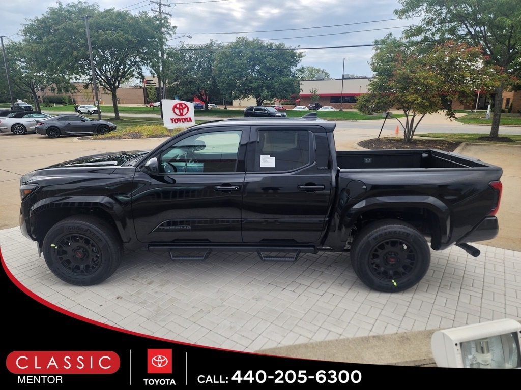 2025 Toyota Tacoma SR5 4x4 Double Cab photo 2