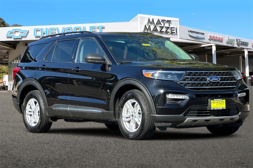 2022 Ford Explorer XLT photo 2