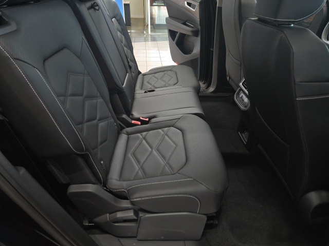 2025 Volkswagen Atlas SE Technology photo 11