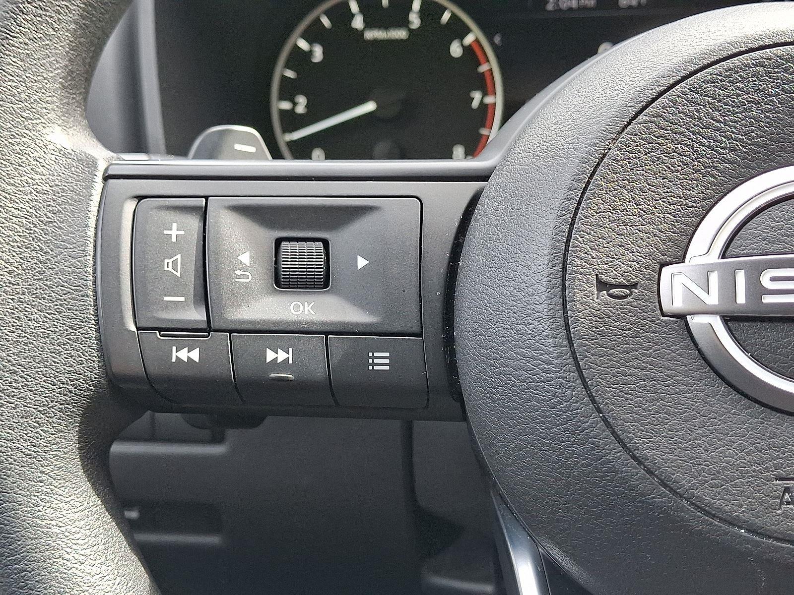 2024 Nissan Rogue SV photo 18