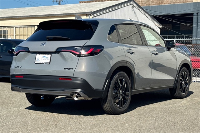 2026 Honda HR-V Sport photo 3