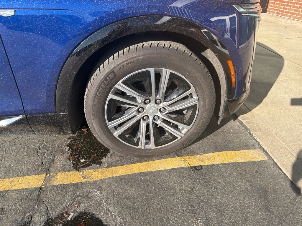 2024 CADILLAC LYRIQ - Image 2