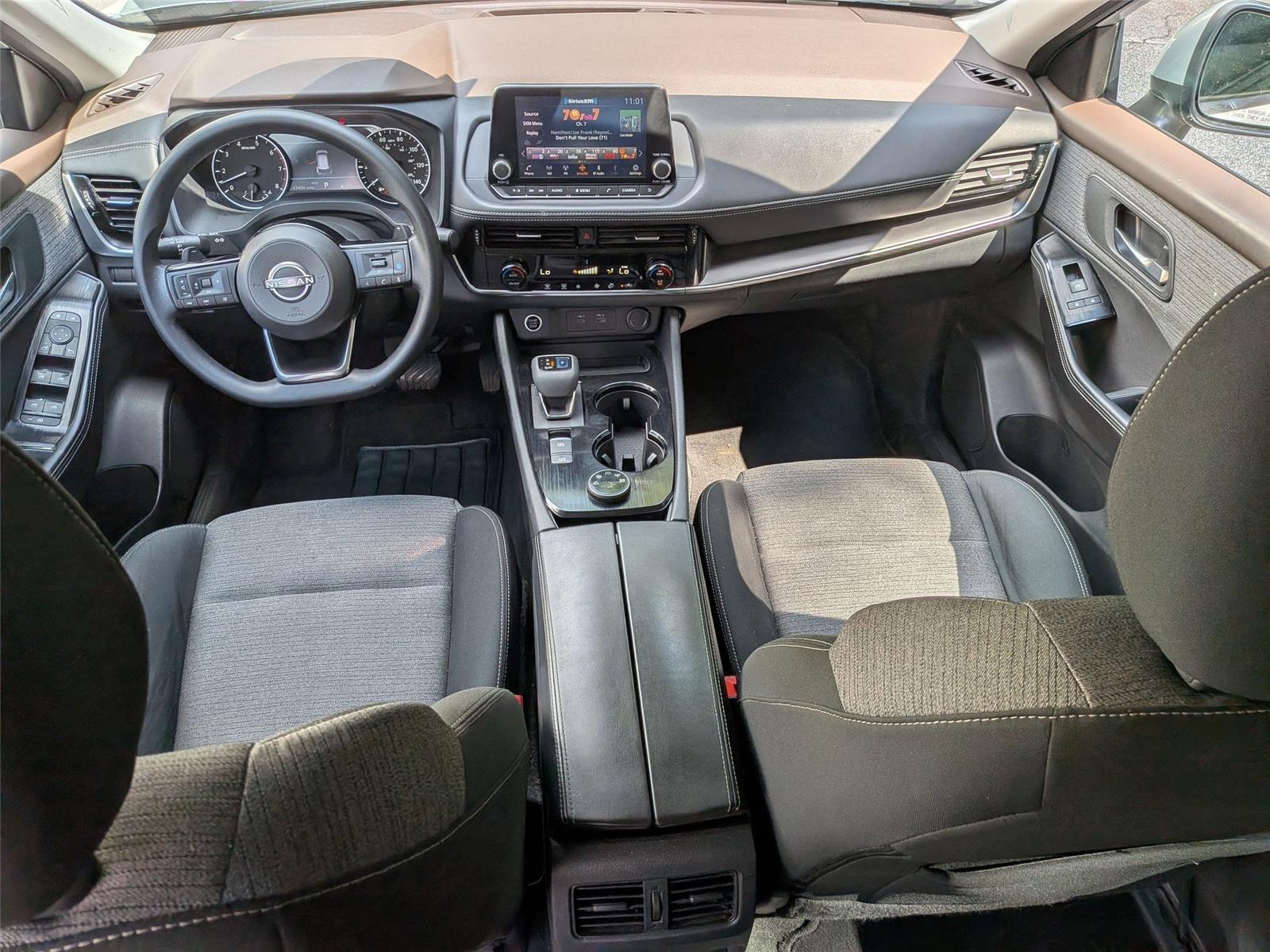 2022 Nissan Rogue SV photo 27