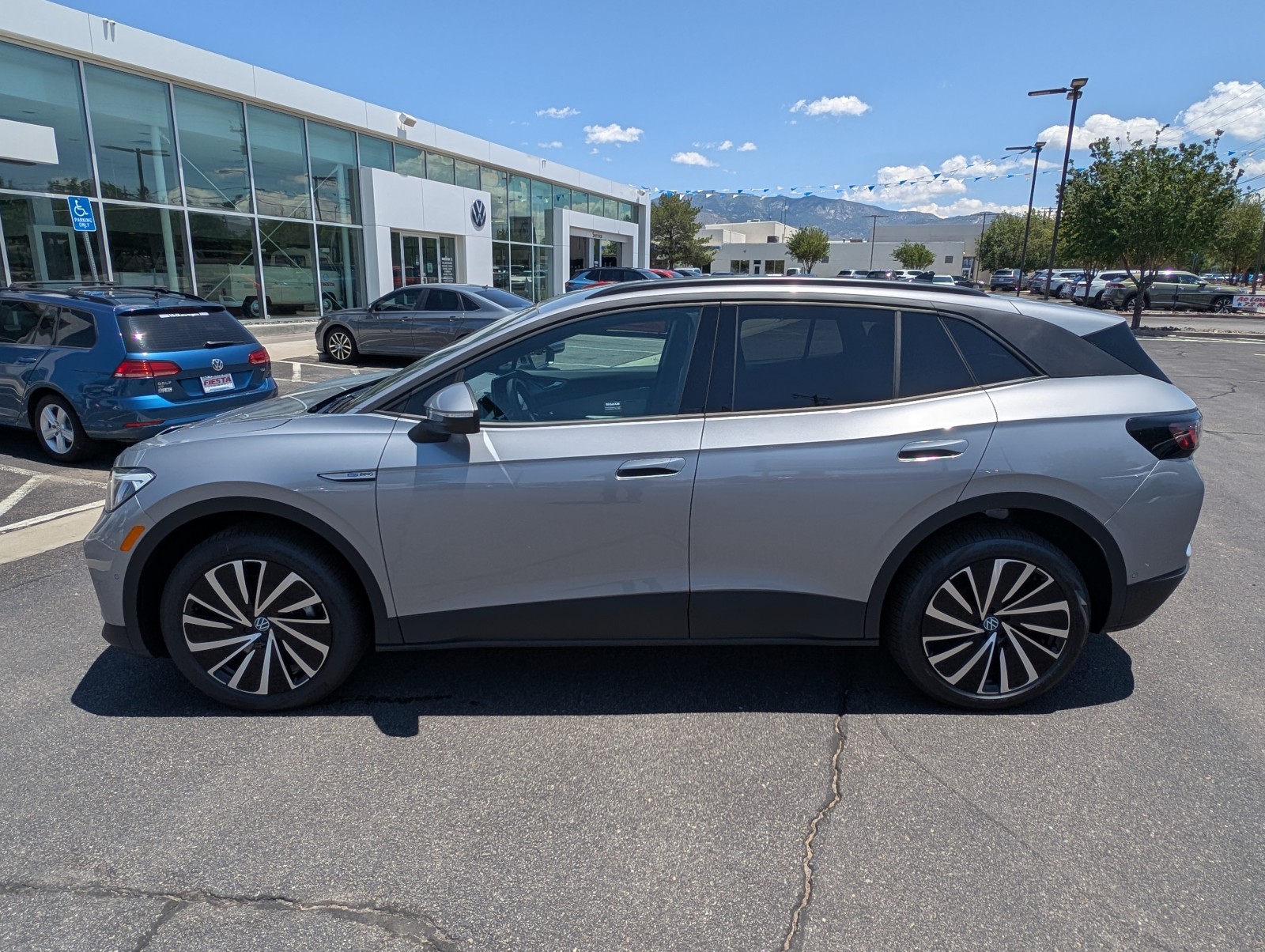 New 2025 Silver Mist Metallic Volkswagen Pro image 8