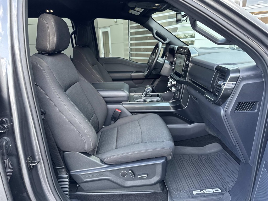 2021 Ford F-150 XLT photo 9