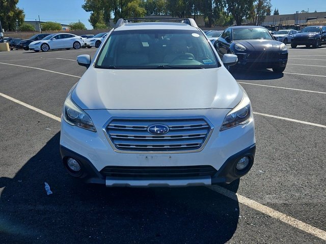 2017 Subaru Outback Limited photo 6
