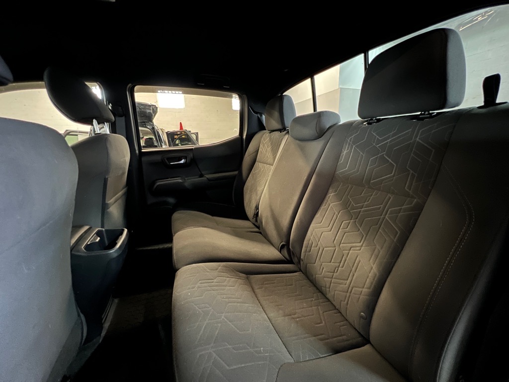 2019 Toyota Tacoma TRD Sport photo 11