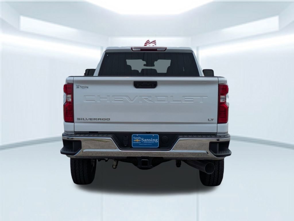 2025 Chevrolet Silverado 2500HD LT photo 4