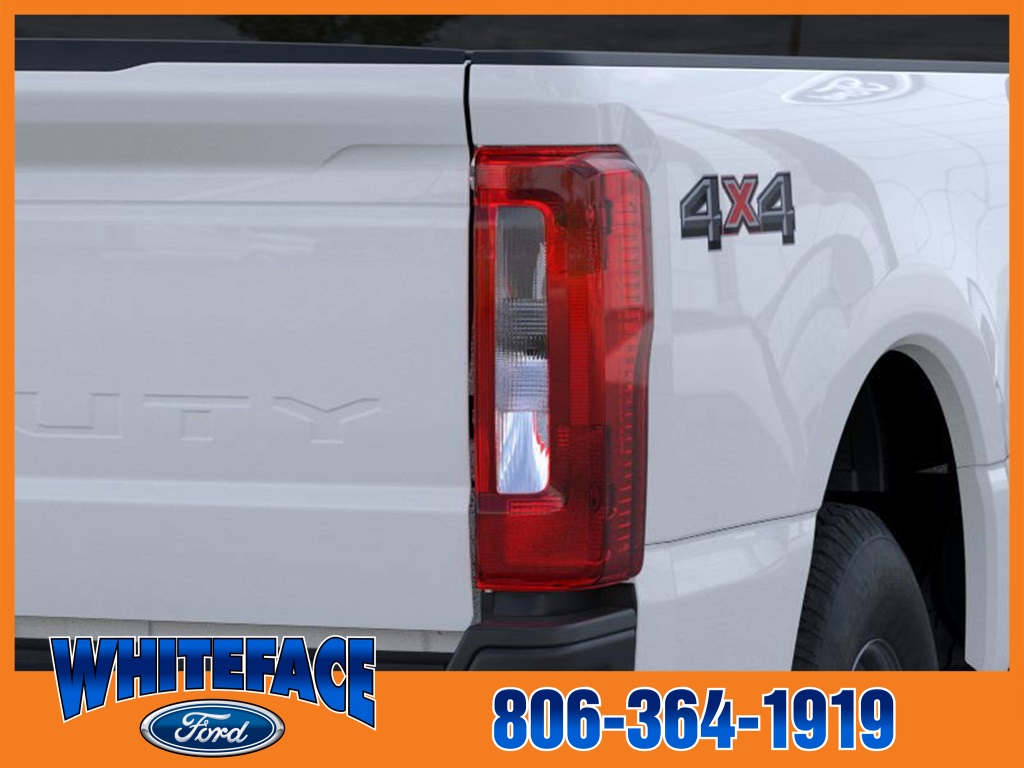 2025 Ford F-350 photo 19