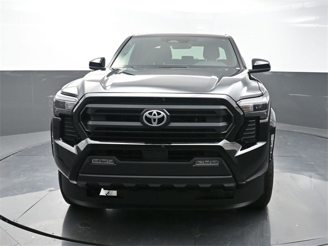 2025 Toyota Tacoma SR5 photo 2