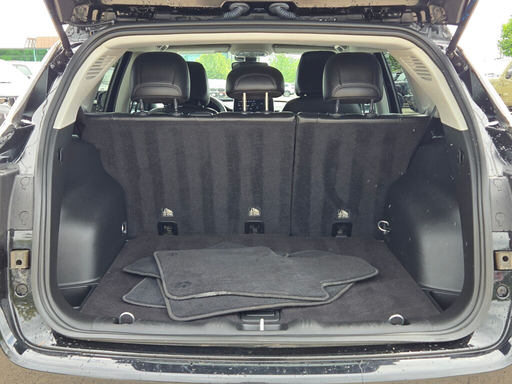 2022 Jeep Compass Limited photo 15