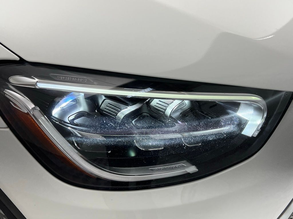 2020 Mercedes Benz GLC 300 4MATIC photo 4