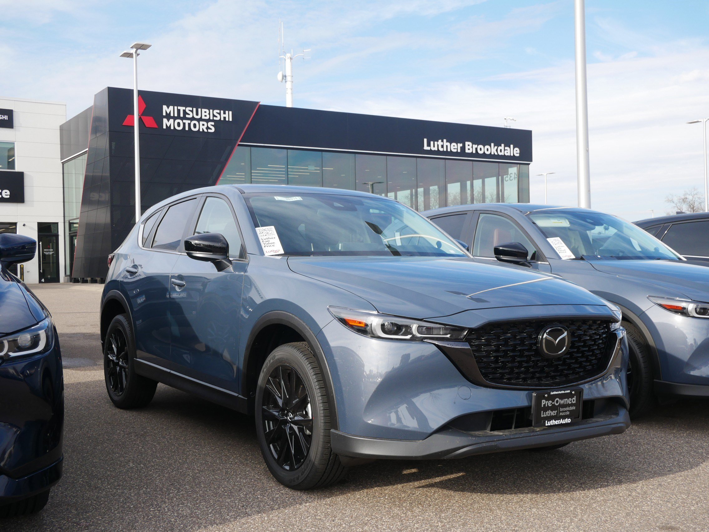 2025 Mazda CX-5 S Carbon Edition's photo