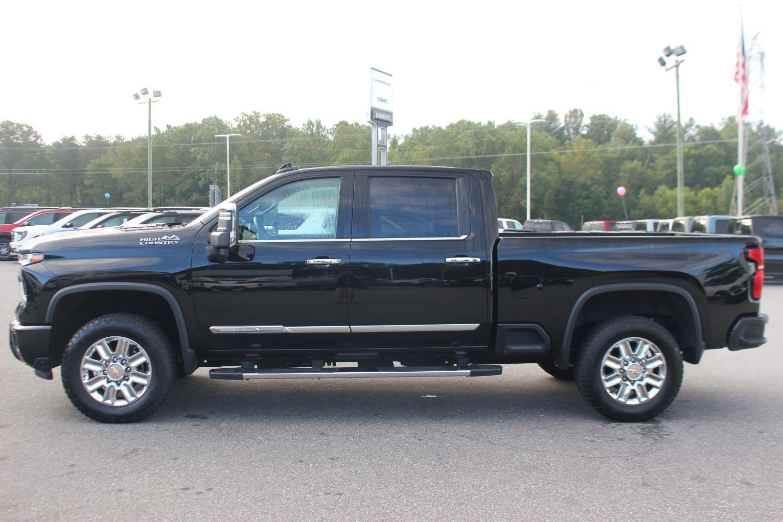 2024 Chevrolet Silverado 3500HD High Country photo 4