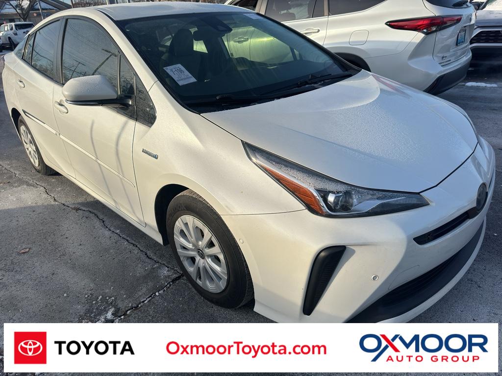 2019 Toyota Prius LE's photo
