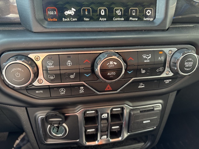 2022 Jeep Wrangler Unlimited Sahara Altitude photo 10