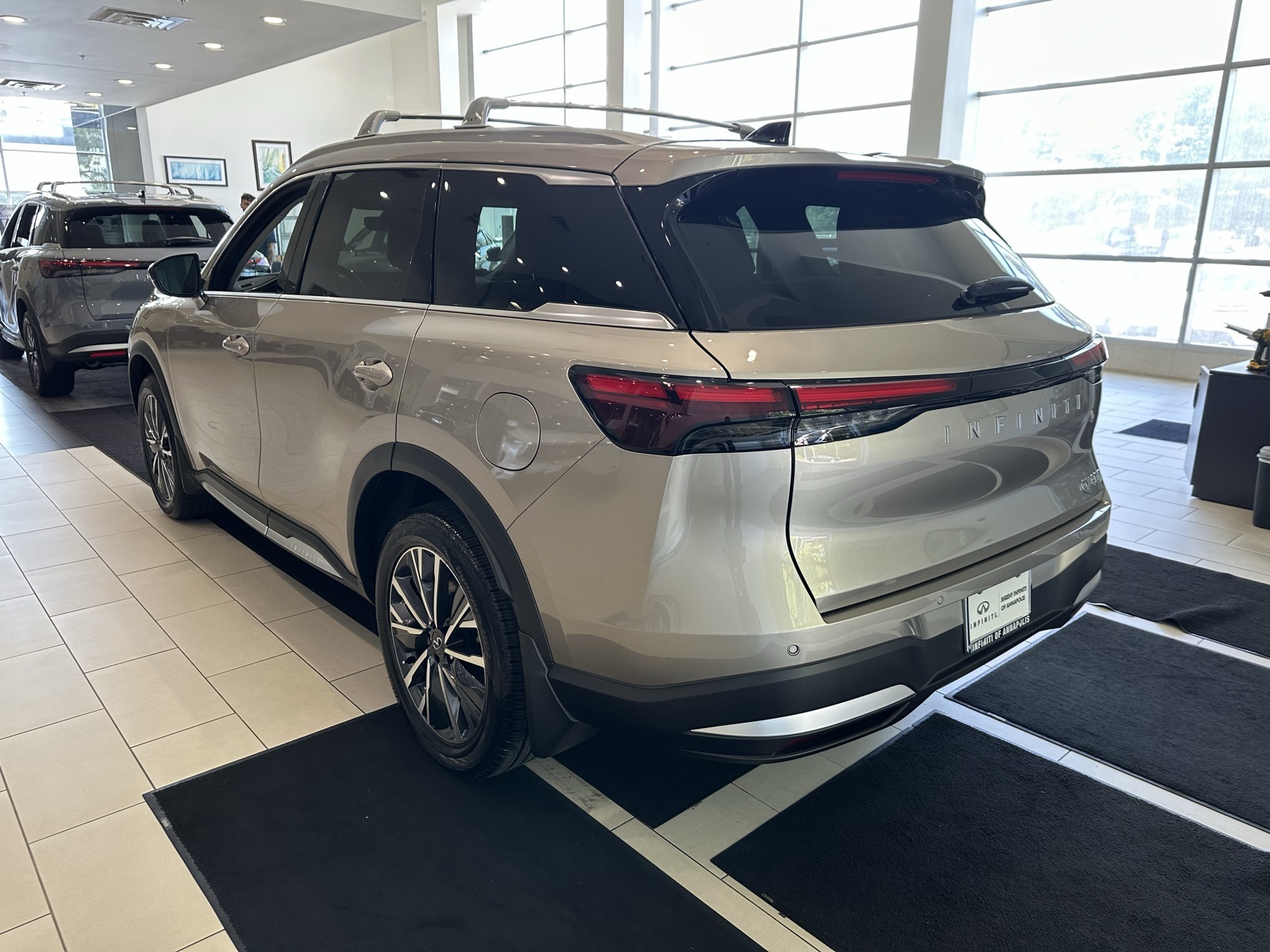 2026 Infiniti QX60 Luxe photo 5