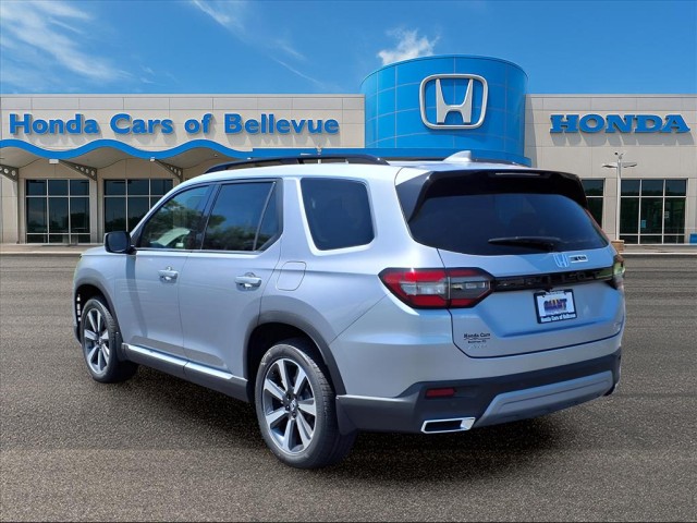 2025 Honda Pilot Touring photo 3
