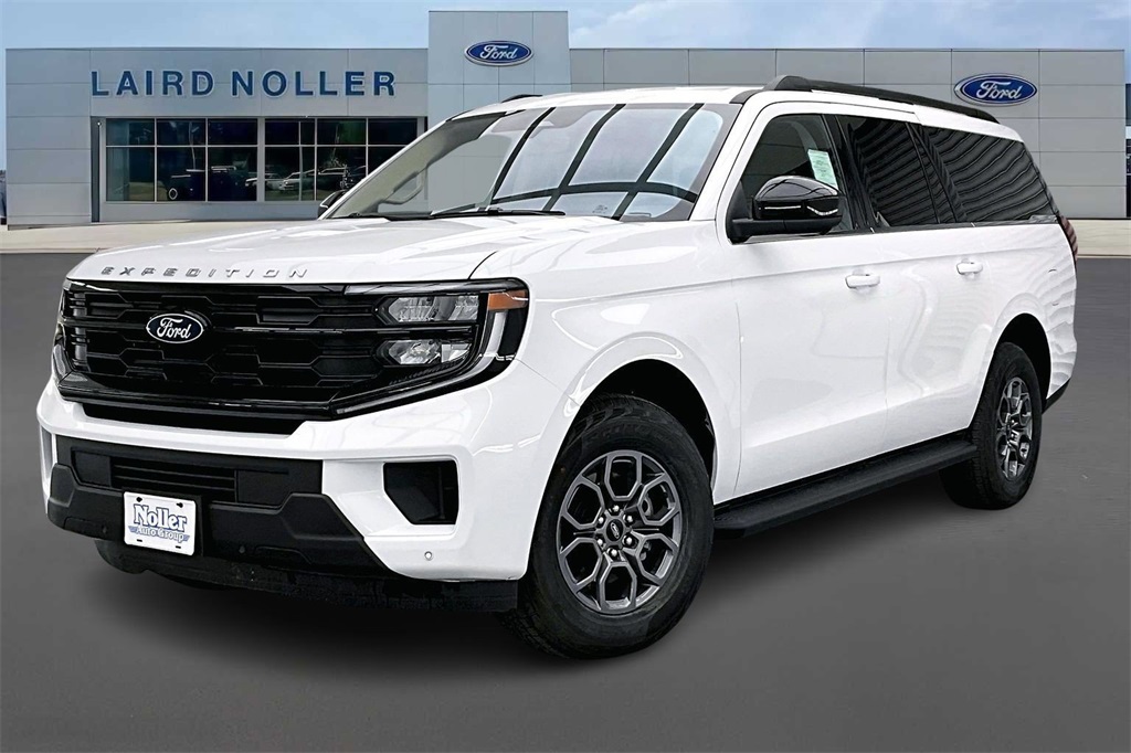 2025 Ford Expedition Active's photo