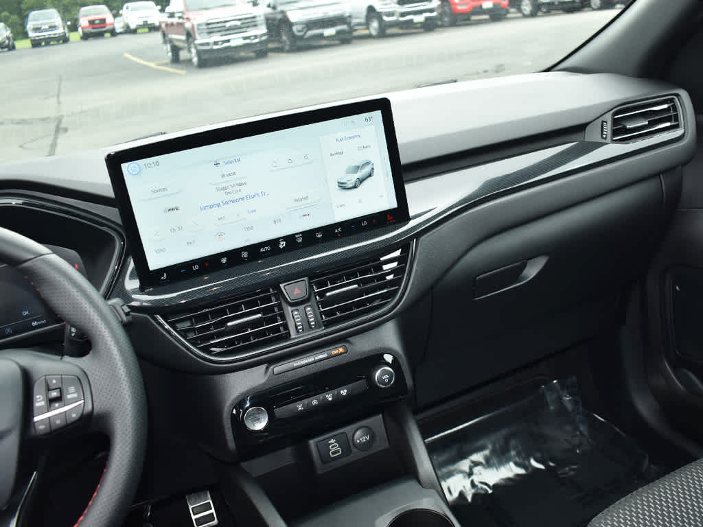 2024 Ford Escape ST-Line photo 15