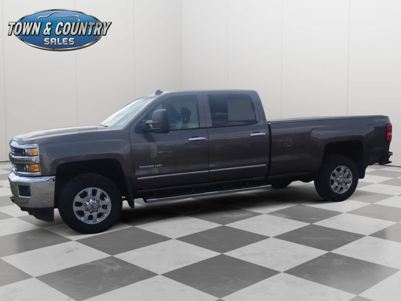 2015 Chevrolet Silverado 3500HD LTZ photo 4