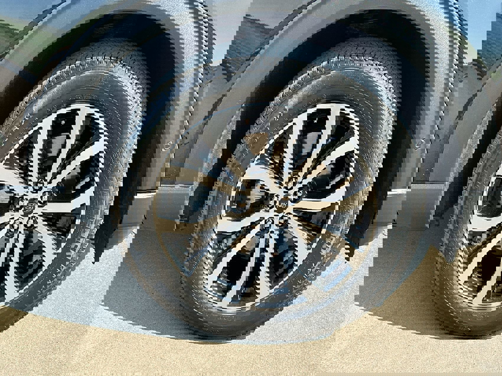 2020 Ford Explorer ST photo 10