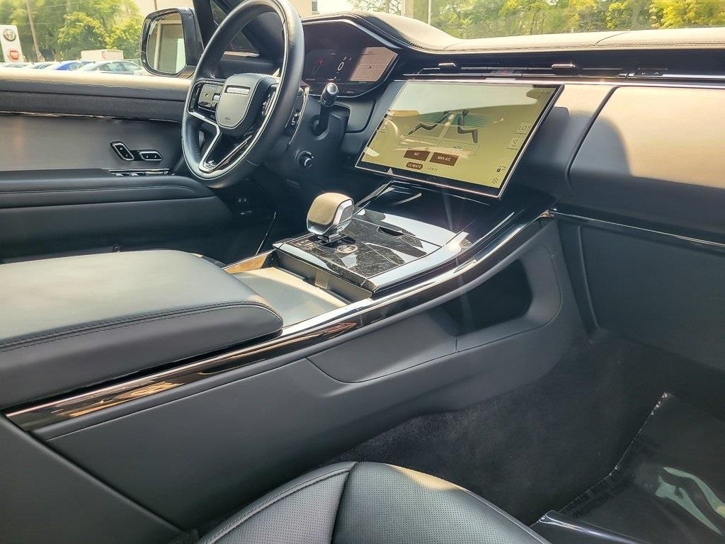 2024 LAND ROVER RANGE ROVER SPORT - Image 24