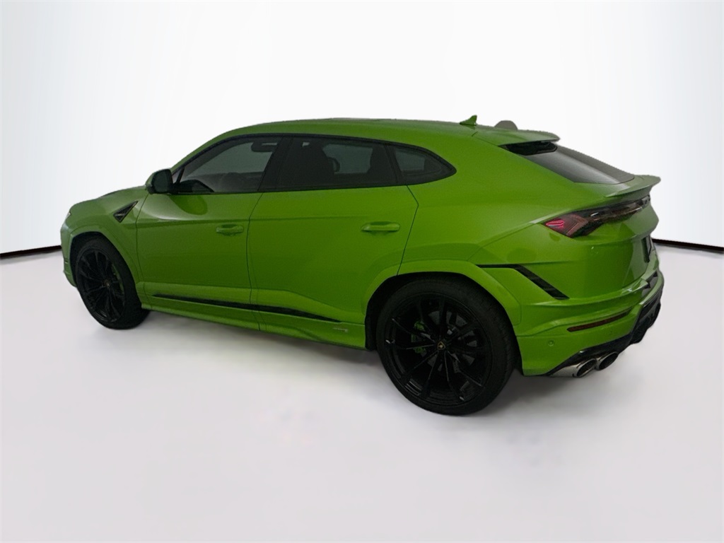 2024 Lamborghini Urus S photo 7