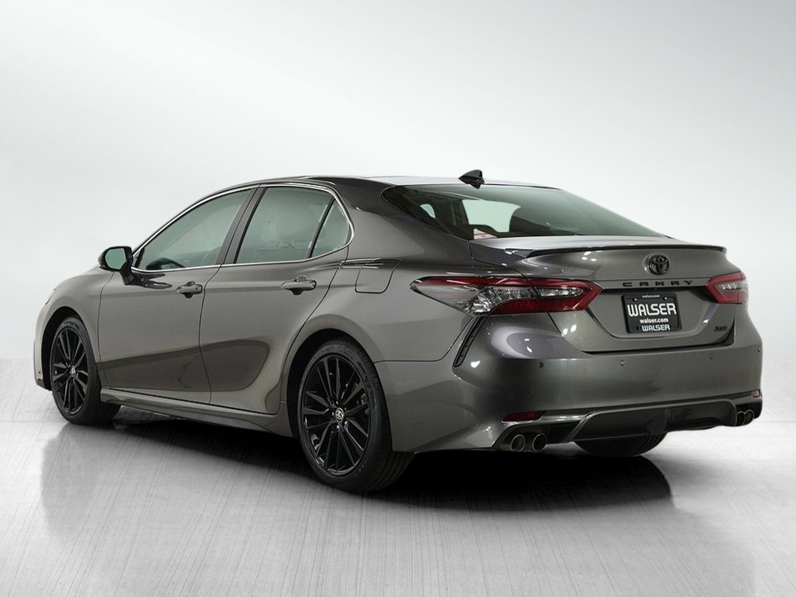 2023 Toyota Camry XSE photo 3
