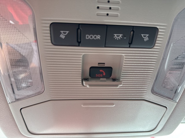 2025 Toyota RAV4 LE photo 26