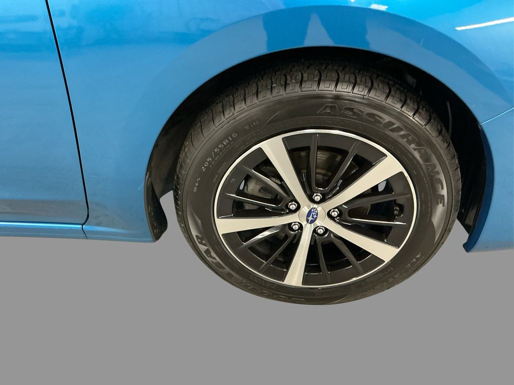 2019 Subaru Impreza Premium photo 14