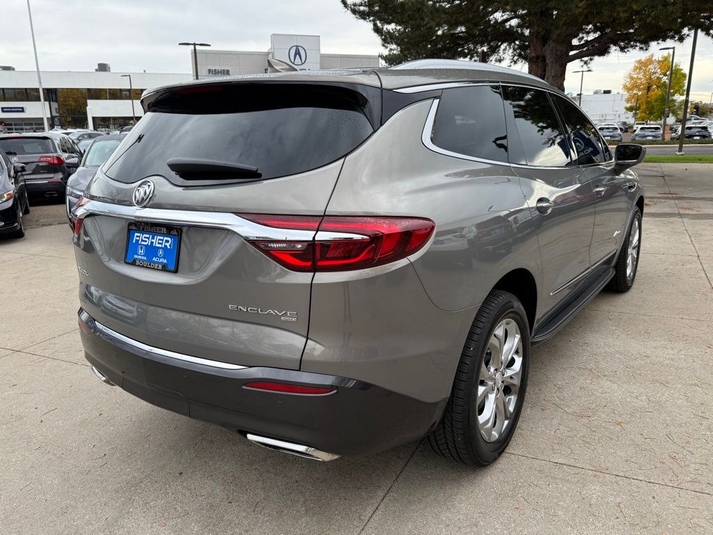 2018 Buick Enclave Avenir photo 3