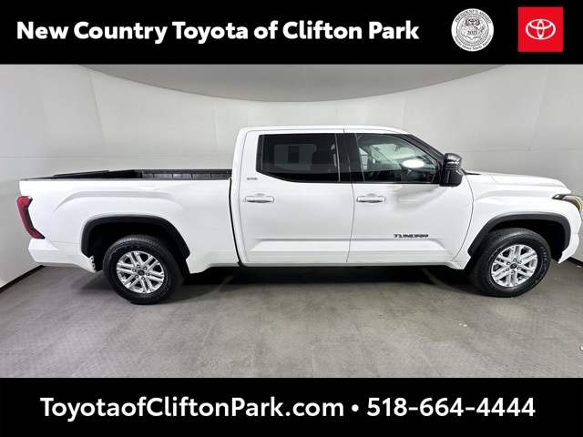 2023 Toyota Tundra SR5 photo 2