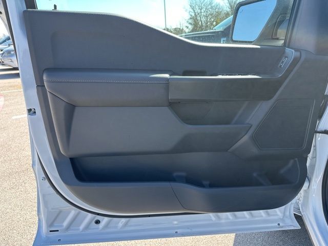 2025 Ford F-150 STX photo 10