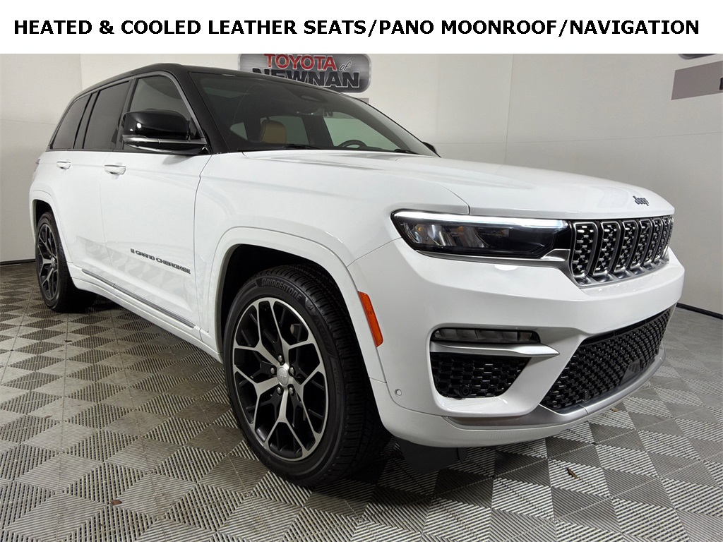 2022 Jeep Grand Cherokee Summit 4xe's photo